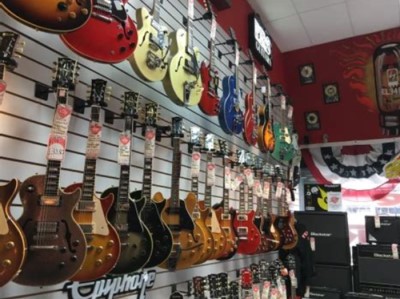 Magasin de Musique à L'Anse-St-Jean
